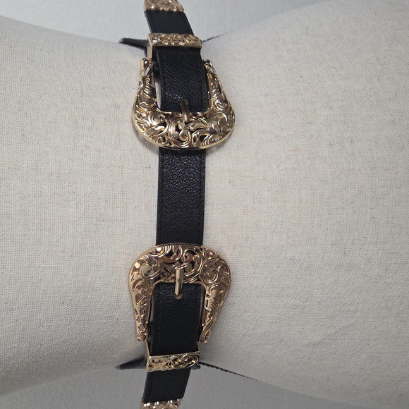 Stretchy double buckle belt - Picture 3 of 7